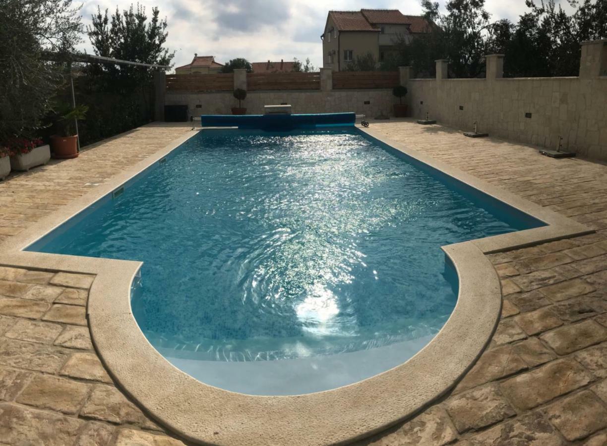 Apartmani Kulas Pakoštane Exterior foto