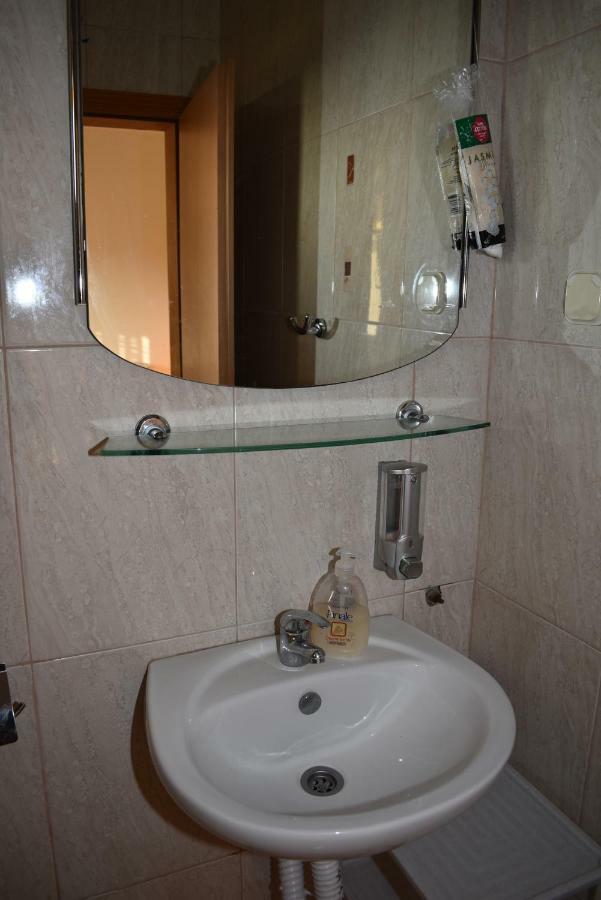 Apartmani Kulas Pakoštane Exterior foto